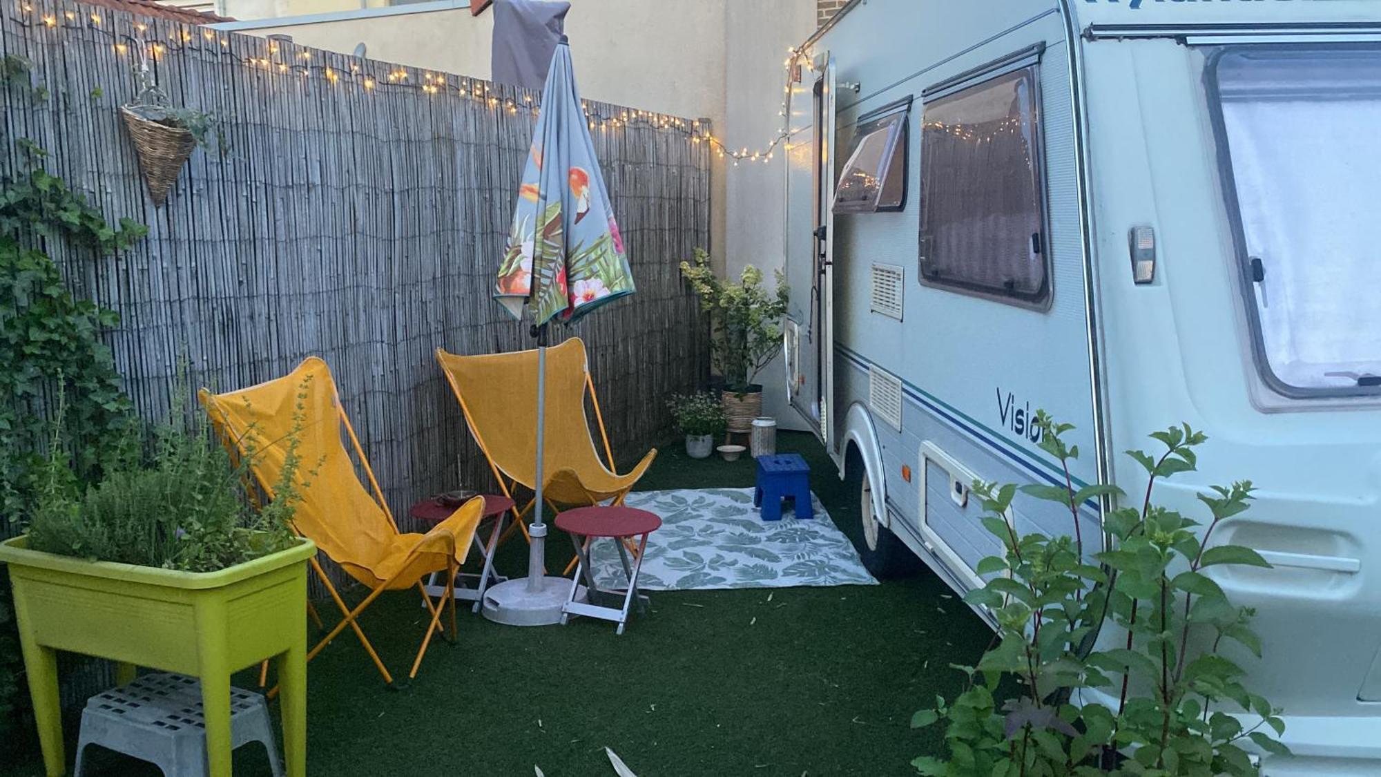 Gardencaravan near Ghent in green area Buitenkant foto